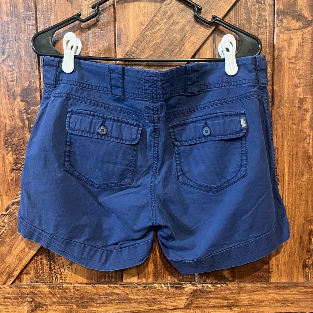 The North Face Blue Twill Utility Hiking Casual Outdoor Shorts size 8 EUC - Picture 2 of 6